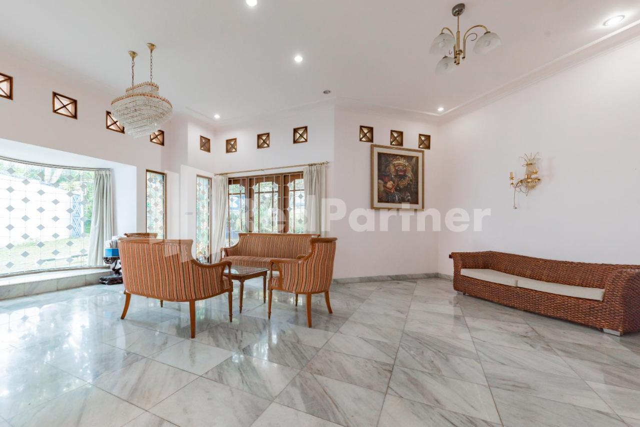 Biru Homestay Bandung Mitra Reddoorz Buitenkant foto