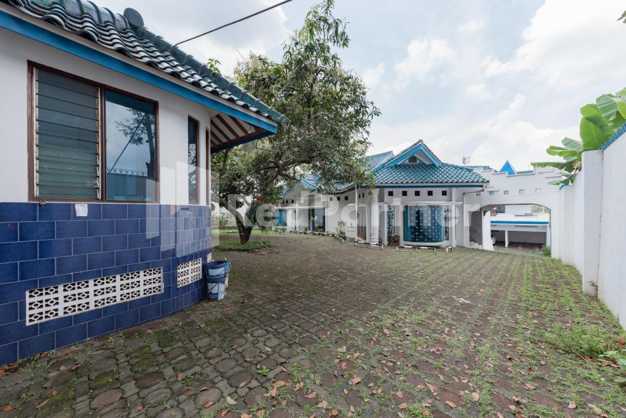 Biru Homestay Bandung Mitra Reddoorz Buitenkant foto