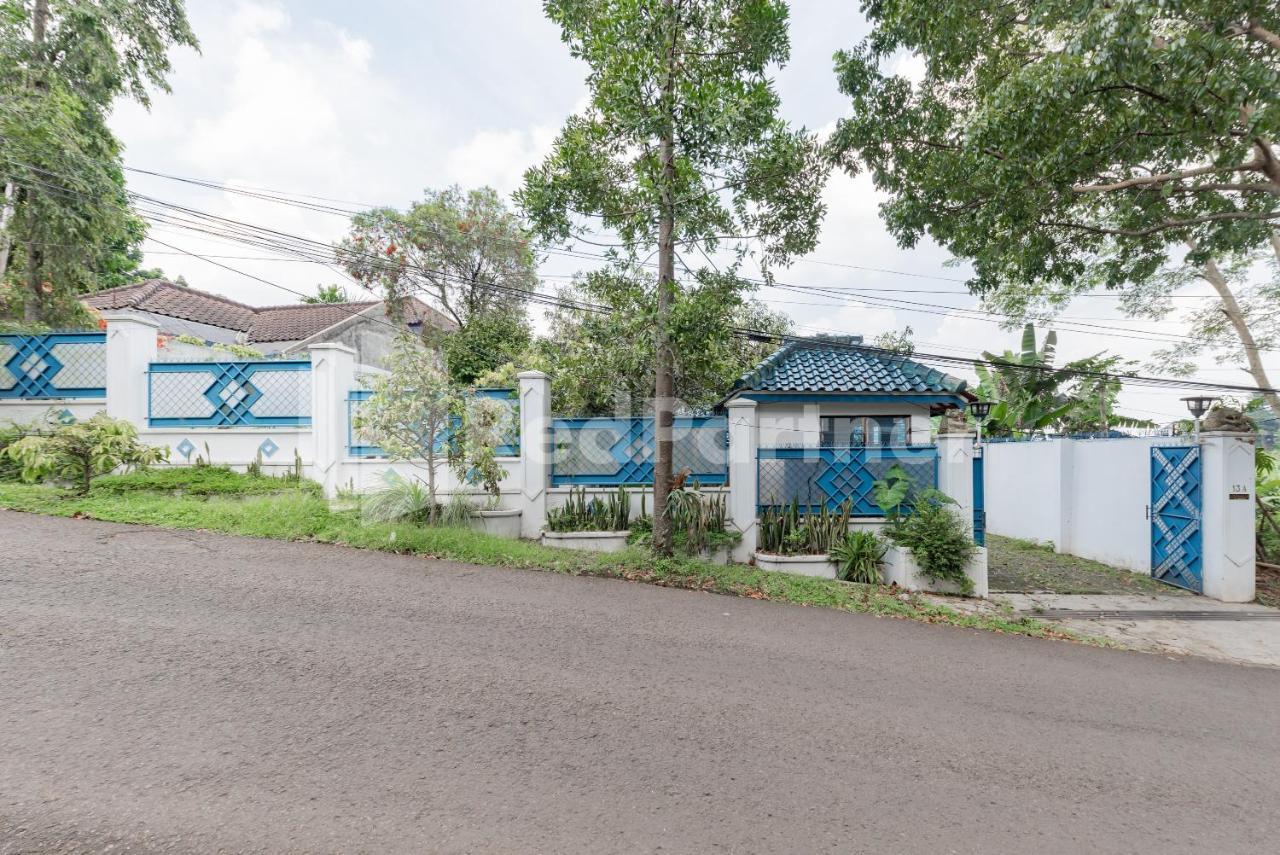 Biru Homestay Bandung Mitra Reddoorz Buitenkant foto