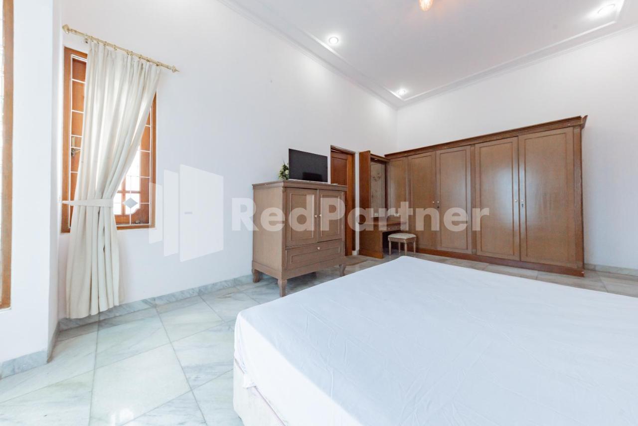 Biru Homestay Bandung Mitra Reddoorz Buitenkant foto