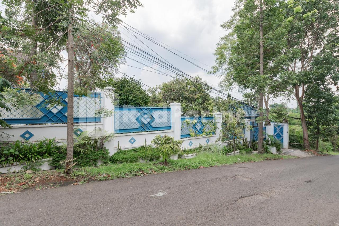 Biru Homestay Bandung Mitra Reddoorz Buitenkant foto