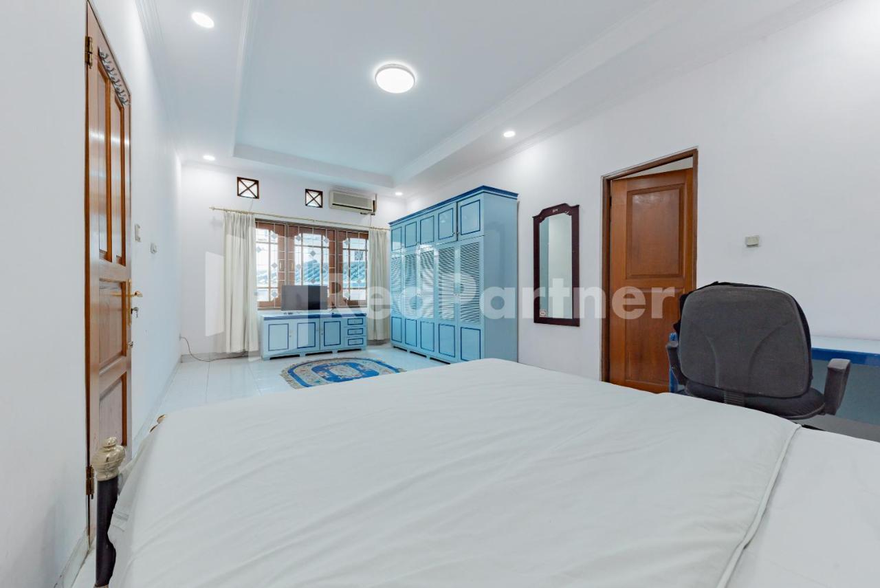 Biru Homestay Bandung Mitra Reddoorz Buitenkant foto