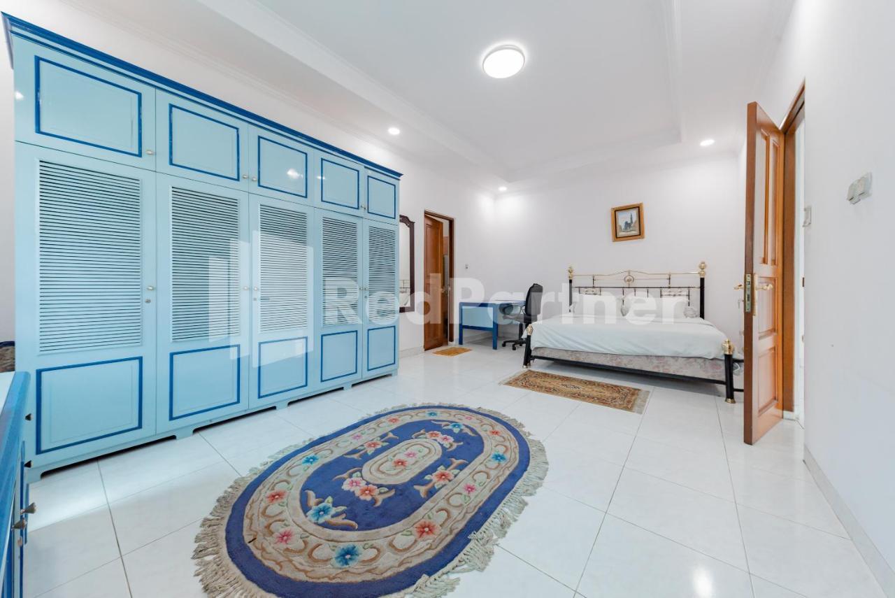 Biru Homestay Bandung Mitra Reddoorz Buitenkant foto
